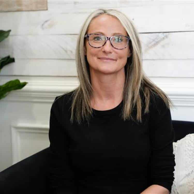 Jennifer Hollifield - Administrative Assistant at Hooked on Hope